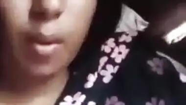 Video XXX call of sexy Bangladeshi girl showing her virgin Desi cunt