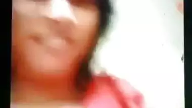 Girlfriend virgin boobs and pussy showing MMS