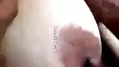 Desi car sex video for raunchy stimulation