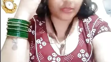 Big boobs mom live nude in Telegram app for money