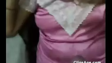 Desi lady Divya’s private parts exposed free porn