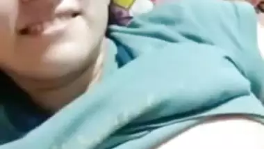 Cute girl huge boobs playing viral selfie video