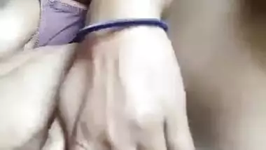 Sexy village Bhabhi nude show MMS