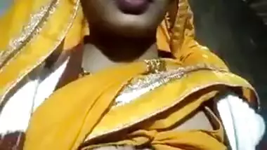 bihari hindu randi apna vidieo bnakar watsp ki