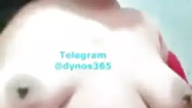 Cute Chamet girl naked chat with follower for money