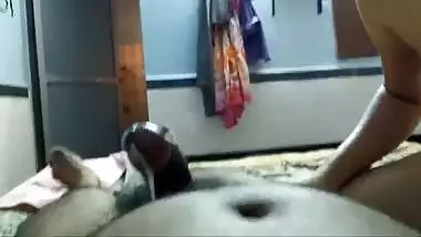 Horny Indian Bhabhi Blowjob and Cum